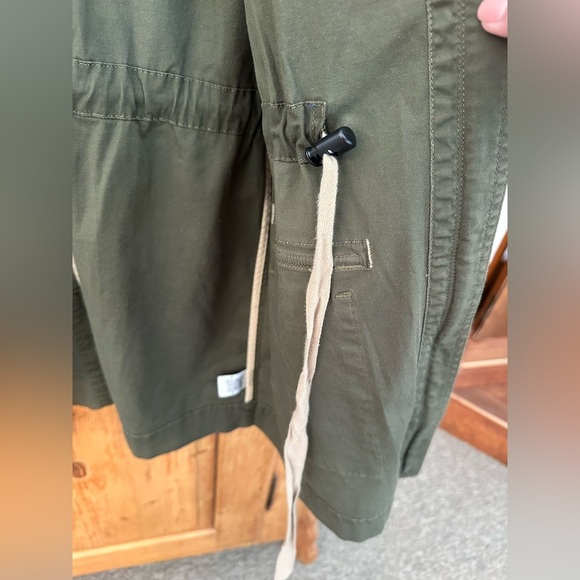 Cabi Military Style Utility Jacket Army Green Drawstring Size Large - Picture 4 of 11